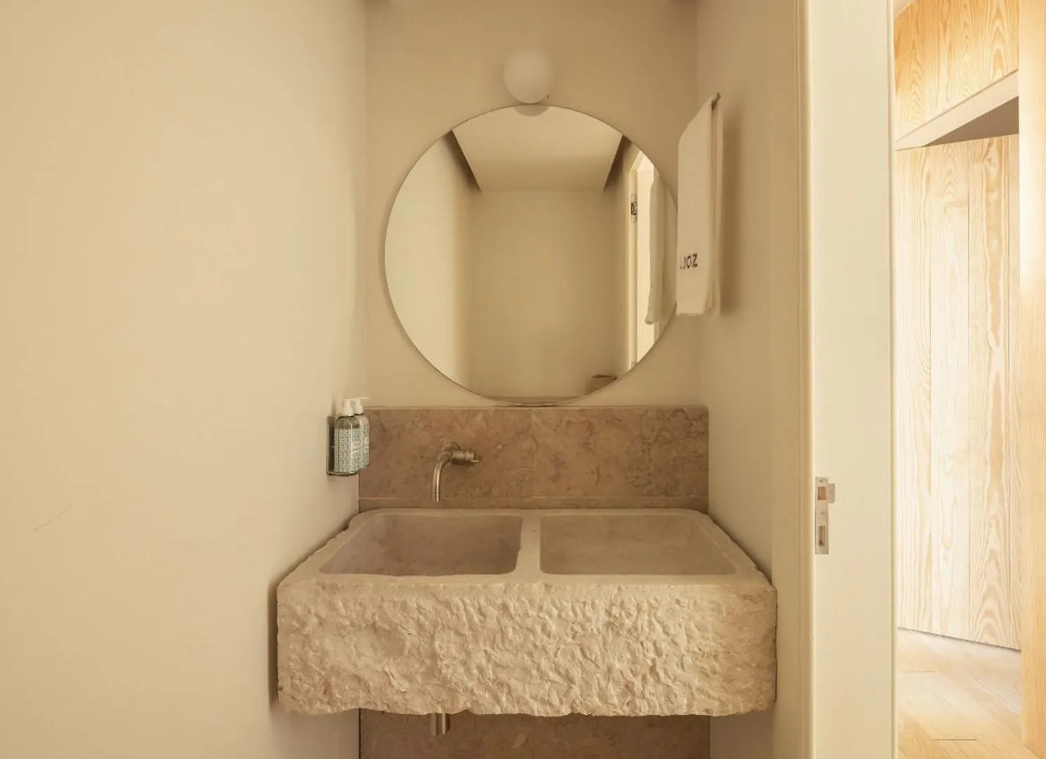 Lioz Lisboa Aparthotel